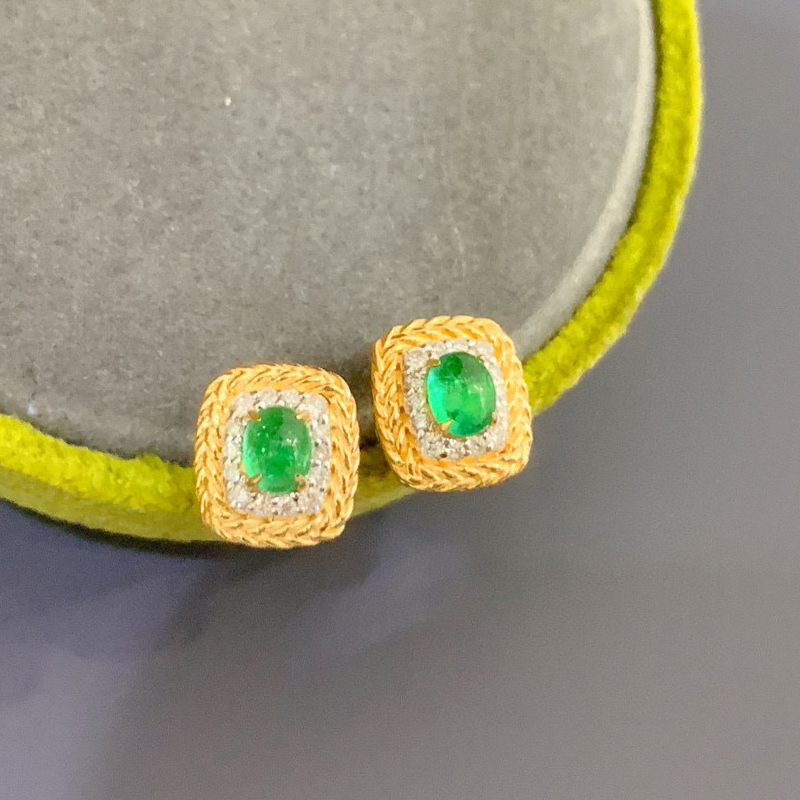 Aazuo Real 18K Yellow Gold Nat - Diamond Stud Earrings review and price